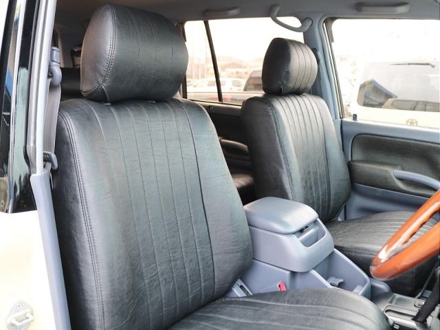 TOYOTA LANDCRUISER PRADO 2001 Image 31