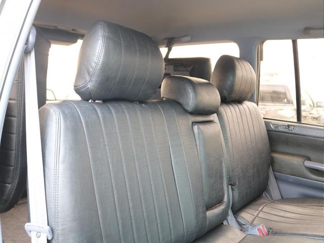 TOYOTA LANDCRUISER PRADO 2001 Image 31