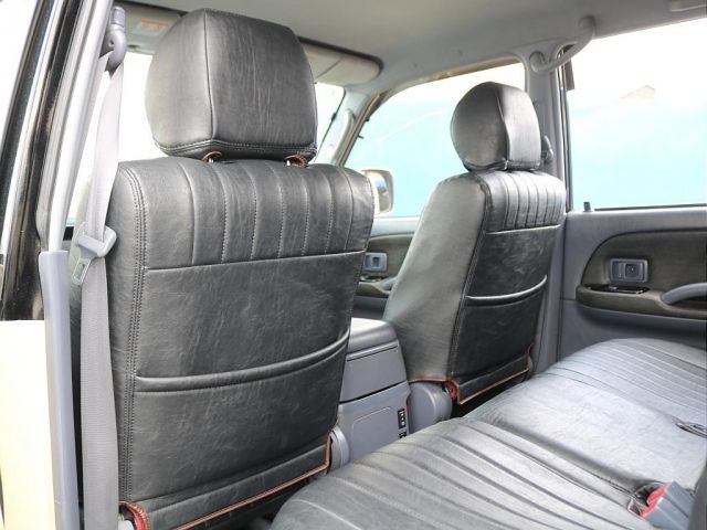 TOYOTA LANDCRUISER PRADO 2001 Image 31