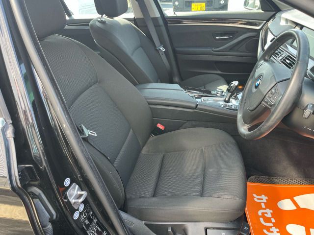 BMW 5SERIES SEDAN 2010 Image 31