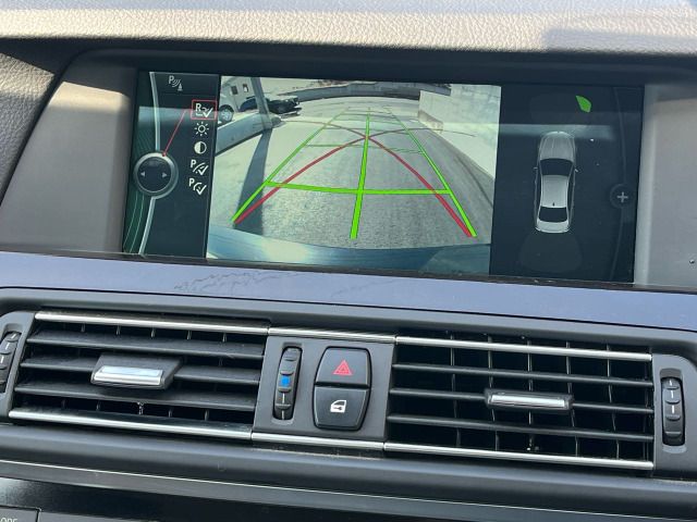 BMW 5SERIES SEDAN 2010 Image 31