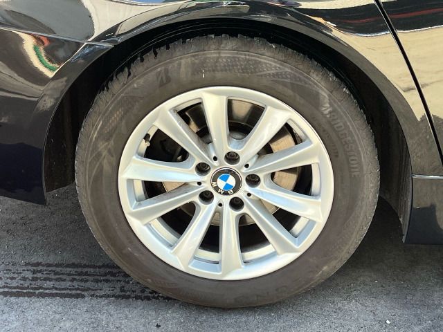 BMW 5SERIES SEDAN 2010 Image 31