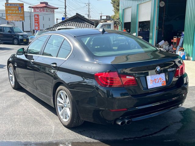 BMW 5SERIES SEDAN 2010 Image 31