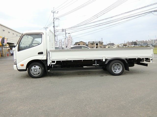 HINO DUTRO 2016 Image 31