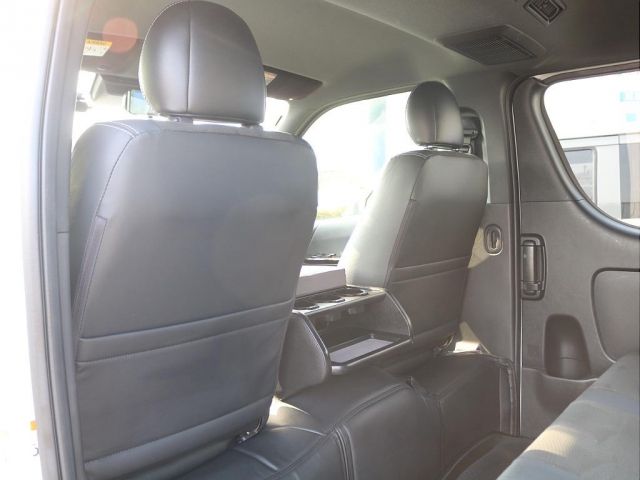 TOYOTA HIACE VAN 4WD 2023 Image 31