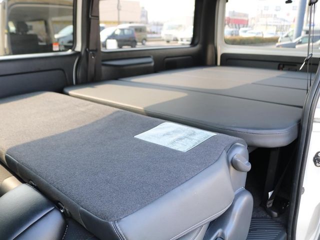 TOYOTA HIACE VAN 4WD 2023 Image 31