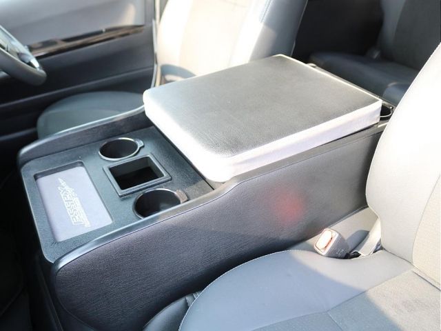 TOYOTA HIACE VAN 4WD 2023 Image 31