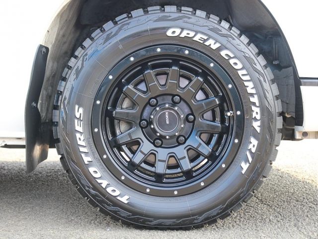 TOYOTA HIACE VAN 4WD 2023 Image 31