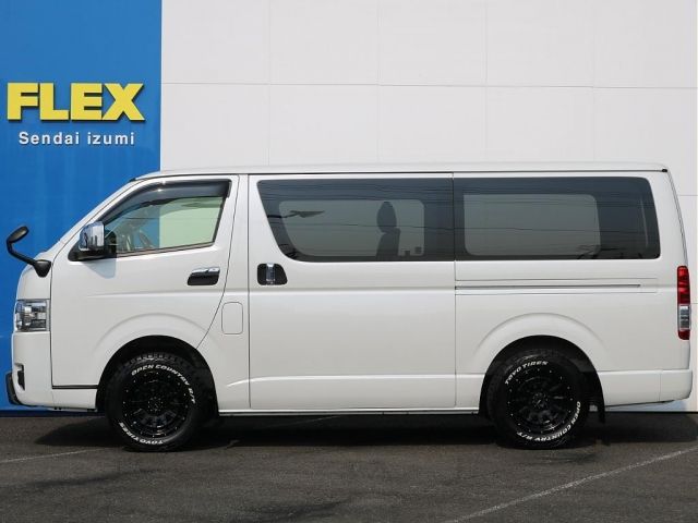 TOYOTA HIACE VAN 4WD 2023 Image 31