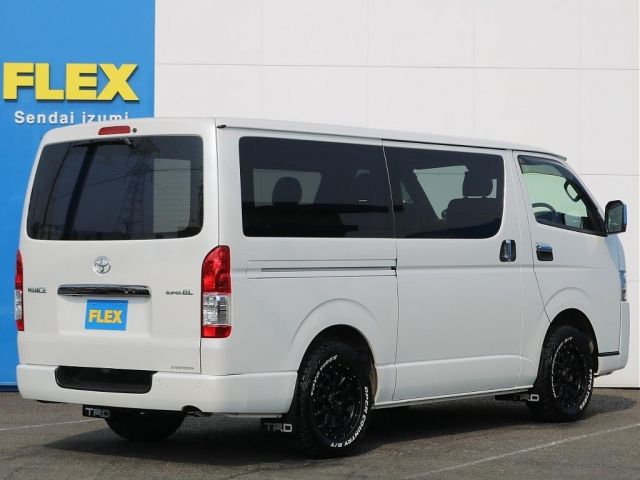 TOYOTA HIACE VAN 4WD 2023 Image 31