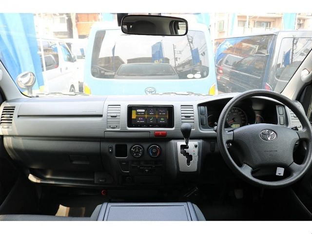 TOYOTA HIACE VAN 2WD 2013 Image 31