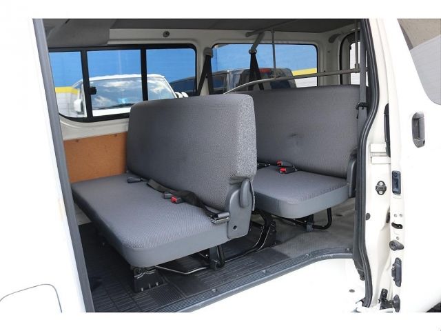 TOYOTA HIACE VAN 2WD 2013 Image 31