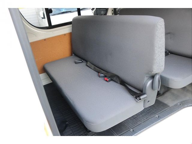 TOYOTA HIACE VAN 2WD 2013 Image 31