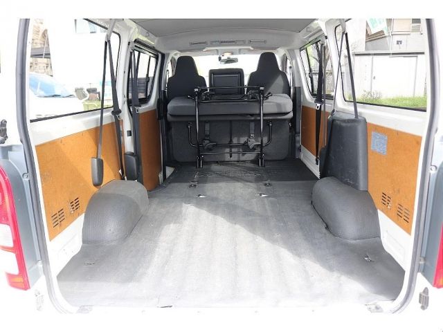 TOYOTA HIACE VAN 2WD 2013 Image 31