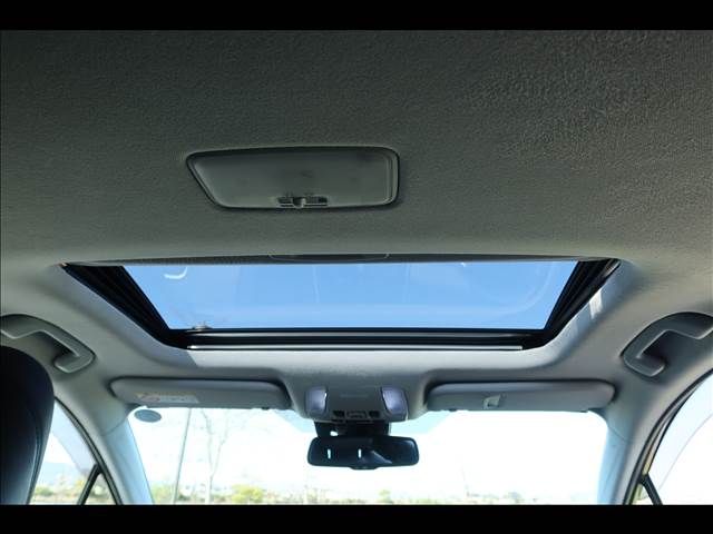 TOYOTA PRIUS 2019 Image 31