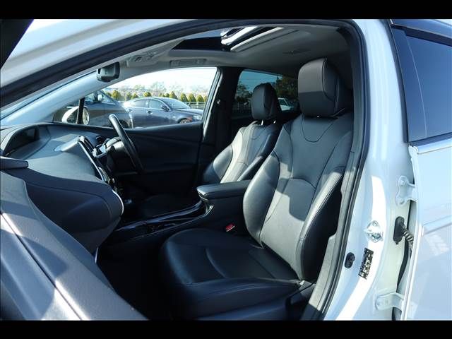 TOYOTA PRIUS 2019 Image 31