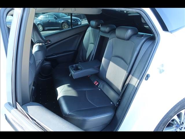 TOYOTA PRIUS 2019 Image 31