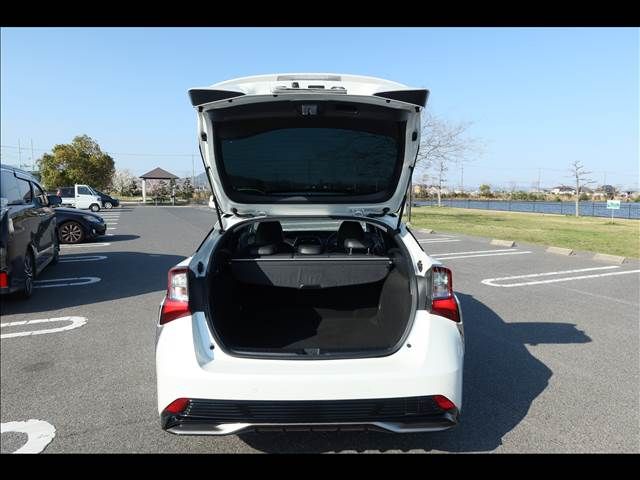 TOYOTA PRIUS 2019 Image 31