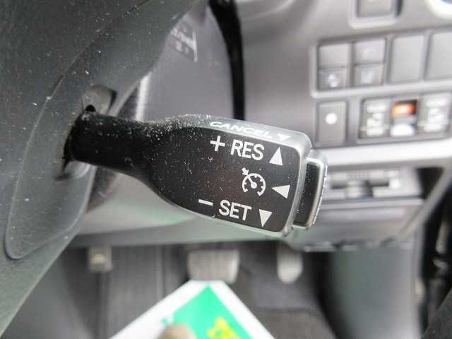 TOYOTA VOXY 2019 Image 31