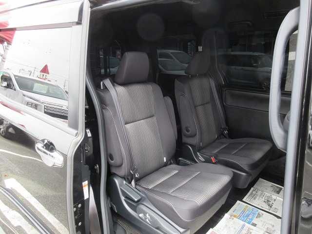 TOYOTA VOXY 2019 Image 31