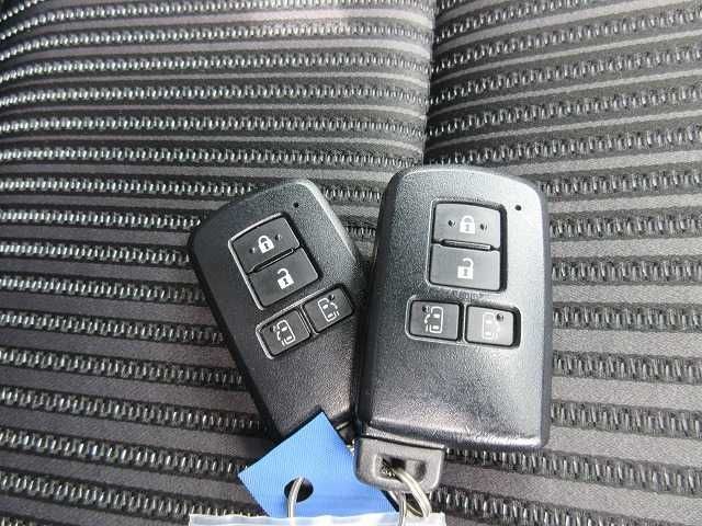 TOYOTA VOXY 2019 Image 31