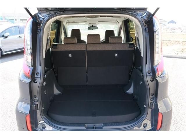 TOYOTA SIENTA HYBRID 2023 Image 31