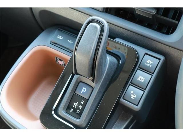 TOYOTA SIENTA HYBRID 2023 Image 31