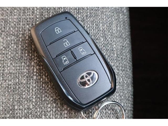 TOYOTA SIENTA HYBRID 2023 Image 31