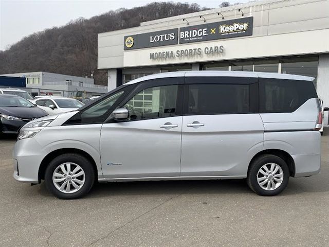 NISSAN SERENA  S-HYBRID 4WD 2018 Image 31