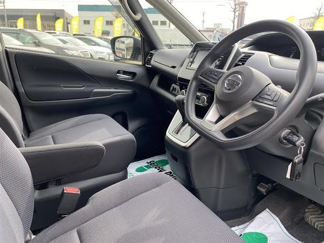 NISSAN SERENA  S-HYBRID 4WD 2018 Image 31