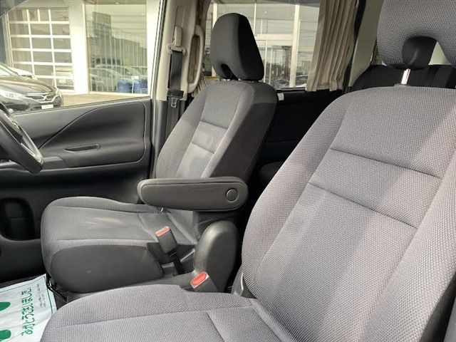 NISSAN SERENA  S-HYBRID 4WD 2018 Image 31