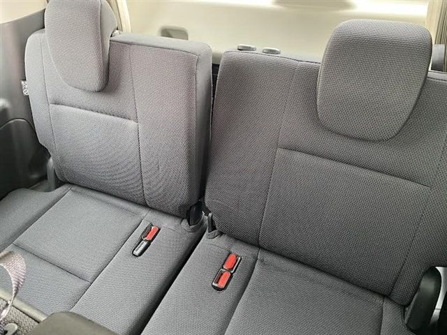 NISSAN SERENA  S-HYBRID 4WD 2018 Image 31