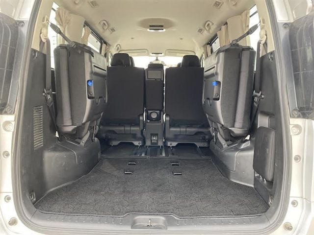 NISSAN SERENA  S-HYBRID 4WD 2018 Image 31