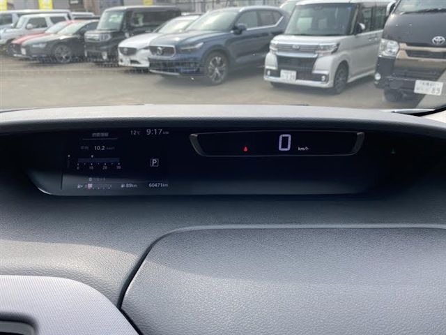 NISSAN SERENA  S-HYBRID 4WD 2018 Image 31