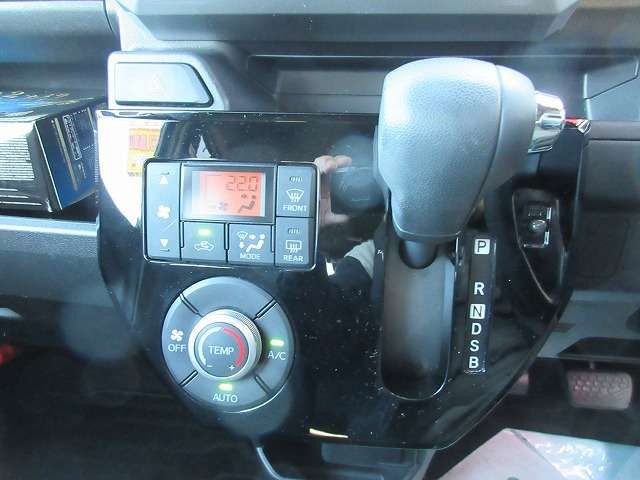 TOYOTA PIXIS MEGA 2020 Image 31