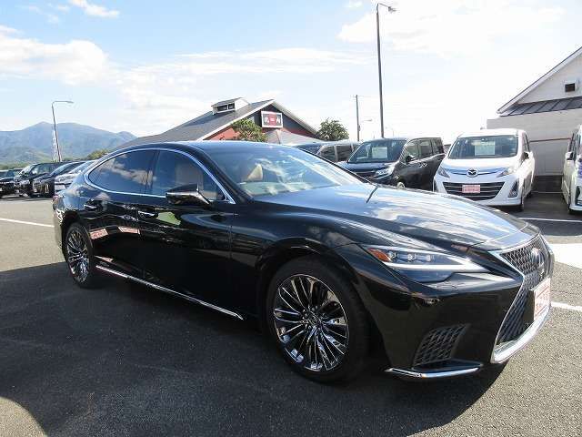 TOYOTA LEXUS LS500H 4WD 2022 Image 31