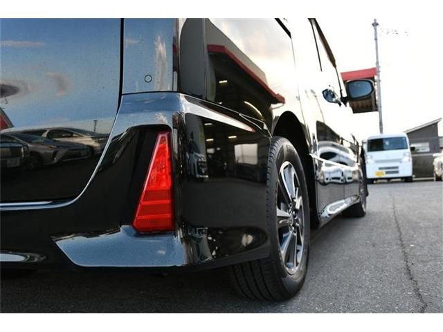 TOYOTA VOXY 2021 Image 31