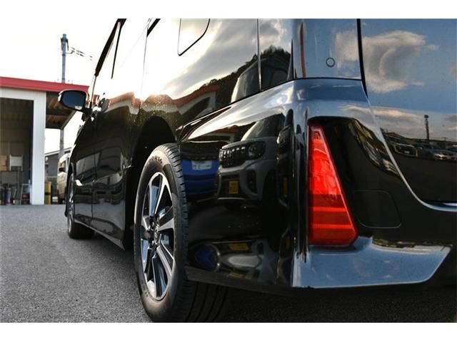 TOYOTA VOXY 2021 Image 31