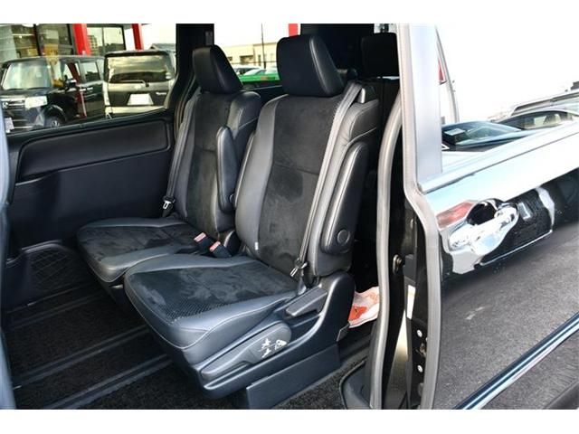 TOYOTA VOXY 2021 Image 31