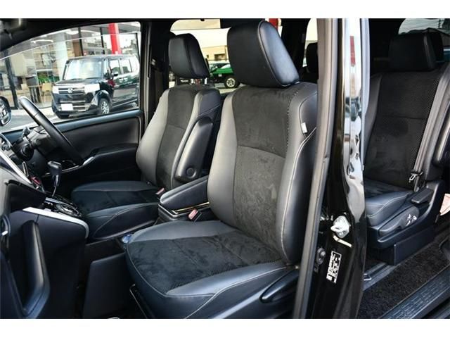 TOYOTA VOXY 2021 Image 31