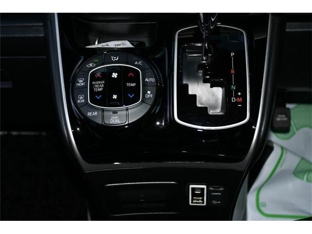 TOYOTA VOXY 2021 Image 31