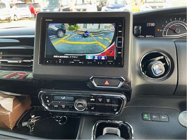 HONDA N BOX CUSTOM 2021 Image 31