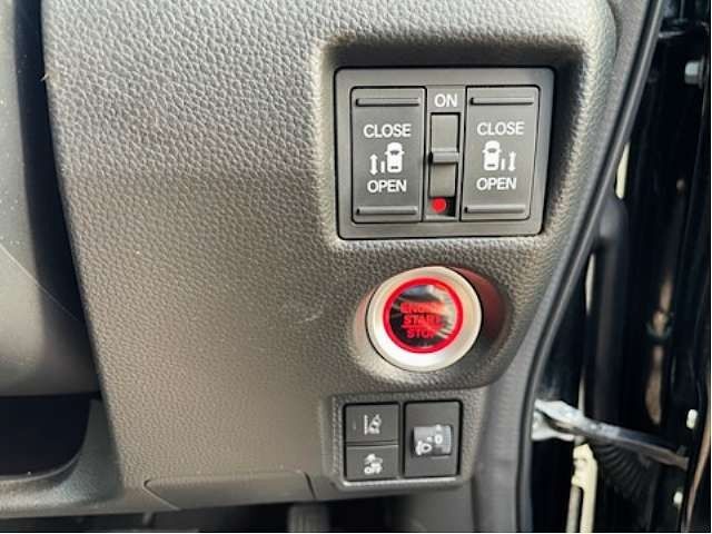 HONDA N BOX CUSTOM 2021 Image 31