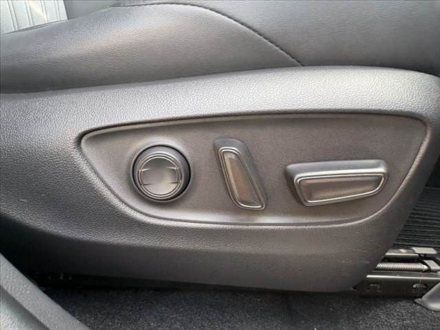 TOYOTA HARRIER 2WD 2023 Image 31