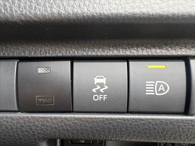 TOYOTA HARRIER 2WD 2023 Image 31