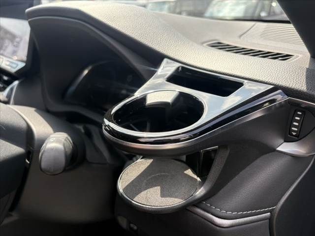 TOYOTA HARRIER 2WD 2023 Image 31