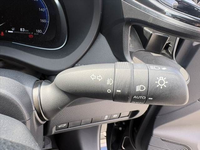 TOYOTA HARRIER 2WD 2023 Image 31