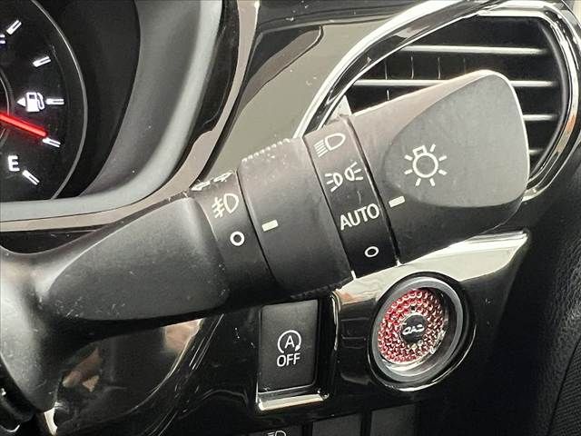 TOYOTA VOXY 2018 Image 31