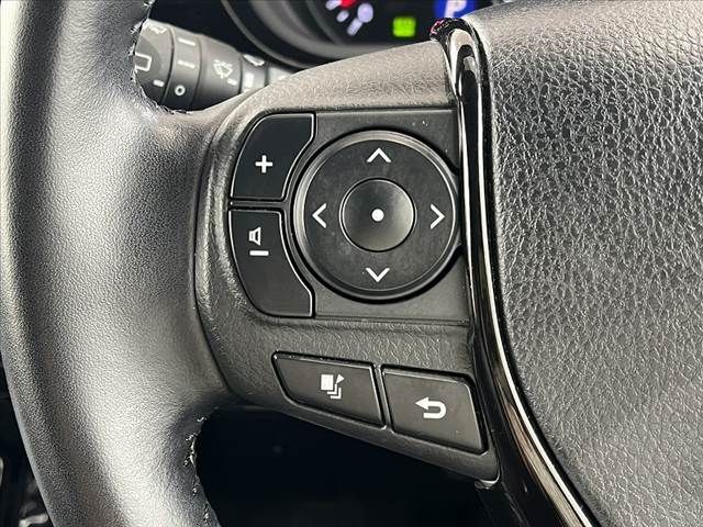 TOYOTA VOXY 2018 Image 31