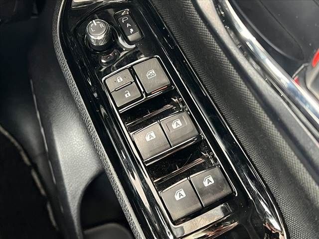 TOYOTA VOXY 2018 Image 31